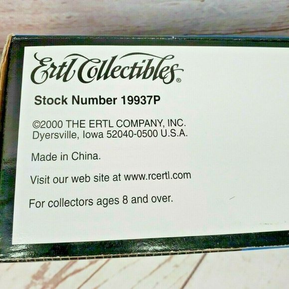 Vintage 2000 Ace Hardware 1927 Graham Delivery ERTL Collection 1:25 Scale Truck - Picture 7 of 12